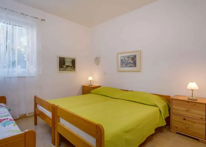 In 15009 Mali Lošinj