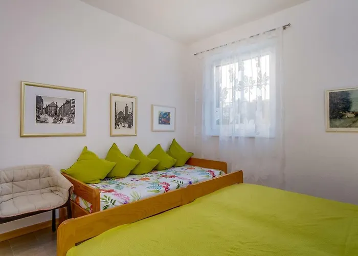 In 15009 Mali Lošinj