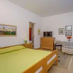 Apartment In 15009 *